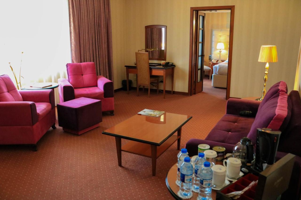 Grand Hotel Europe บากู ภายนอก รูปภาพ